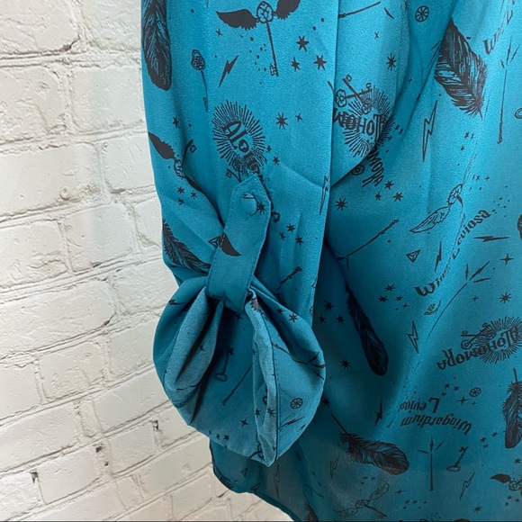 Torrid NWT Teal Harry Potter Blouse - Picture 6 of 8